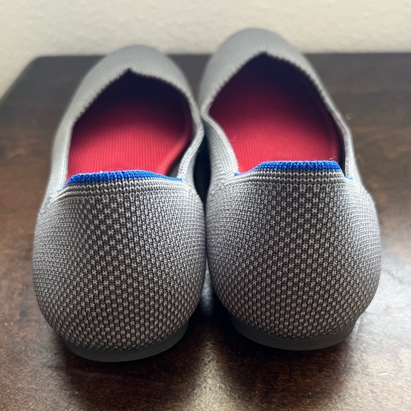 Rothys Women's The Flat Round Toe Size 8 Charcoal Gray Birdseye Red Insole - Picture 2 of 7